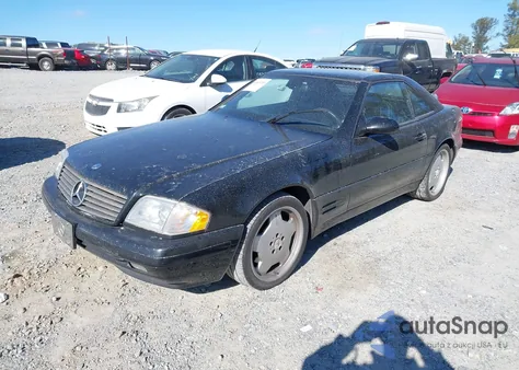 2000 Mercedes-Benz Sl 500 z USA, uszkodzony, nr VIN WDBFA68F6YF194298